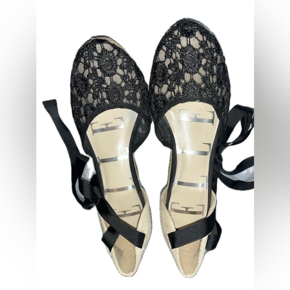 Elle Sz. 8 Ribbon Lace Up Ankle Blk Lace Closed Toe 3.5" Jute Wedge Heel - Picture 7 of 12